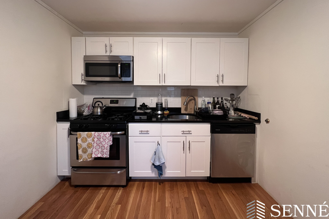 1 - Great 1 bed Somerville Brownstone, Renovated Kitchen, Brick, T
