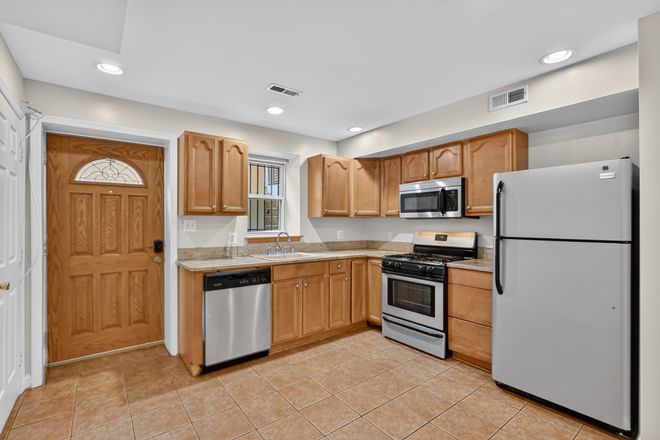 Kitchen - Inviting and Secluded Row Home at the Intersection of Two Special Neighborhoods