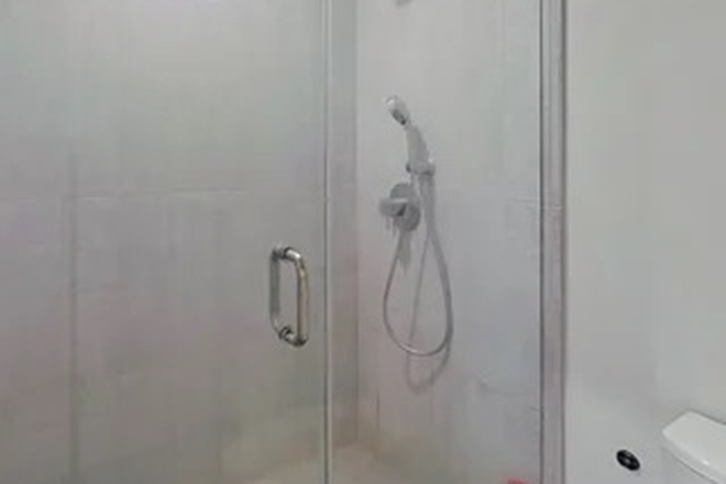 Room for rent - Room for Rent - Roommate Matching Program! Available Now - 2 Bathrooms! Laundry in unit! Apartments