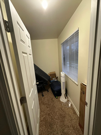 Den - Launch Apartments