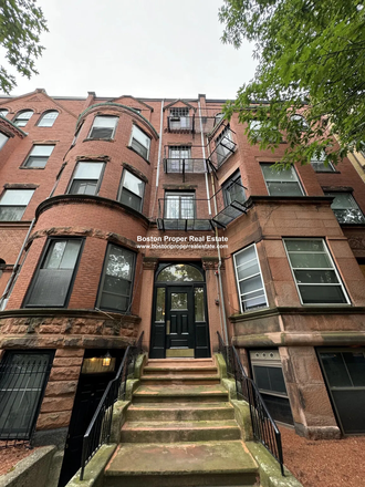 a - Spacious, Brookline/Fenway border Apartments