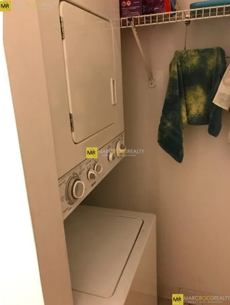 Call NOW for showings! 617-236-8550 - GAINSBOROUGH ST - 2 FLOOR DUPLEX 2BR/1BA IN SYMPHONY AVAIL *9/1/2026* W/ IN UNIT W/D, DINING RM! Condo