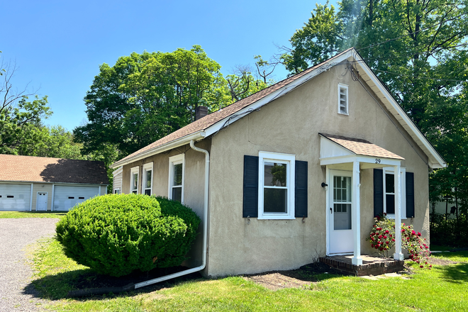 Street View - 2BR cottage-Washington Rd-West Windsor House