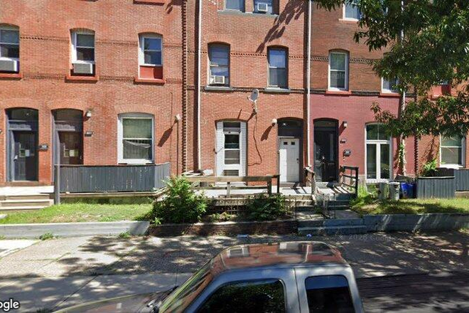 street view - 4 bedroom 2 bath unit on Powelton