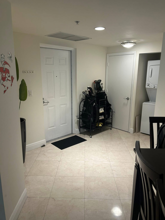 Entrance - Downtown Dadeland