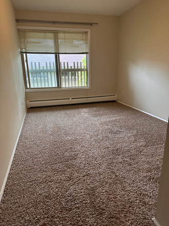 Bedroom - Nice/Quiet bedroom in a 2br 1ba Apartment