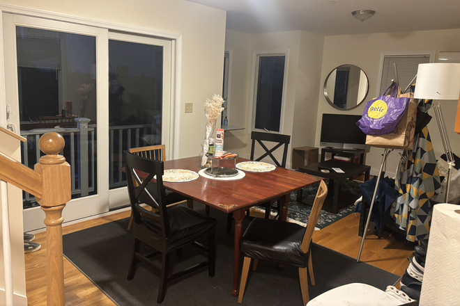 Dining - Room for Rent in 4BR/2BA, 3rd Floor. Close to Campus. Water Included w/ Laundry in Building Apartments