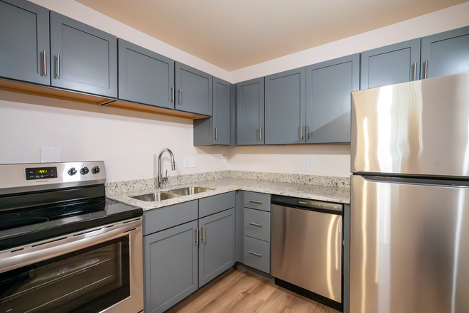 Kitchen - 2410 Ohio Apartments