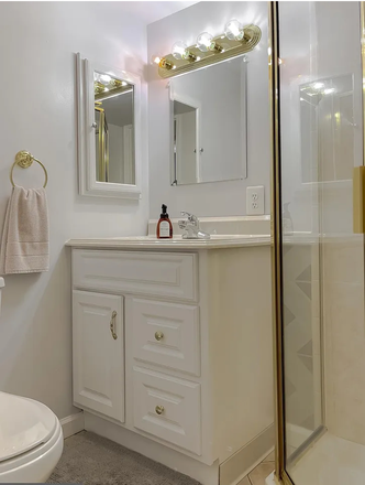 Bathroom - Nice 1b apt at Millbrook.