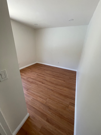 Room #4 - UCR Housing - 4 Private Rooms - 3 Min from Campus - Pool, Parking, More House