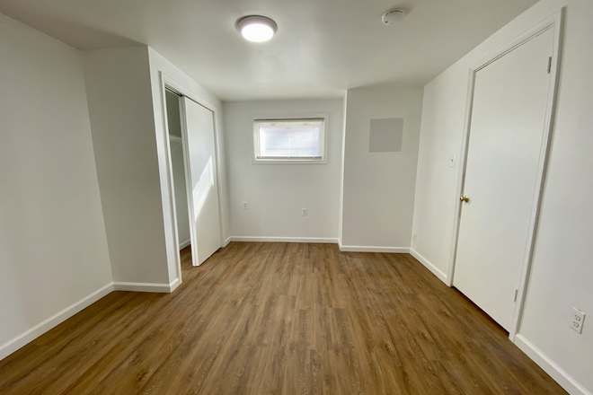 Large room (view 2) - College Park Woods newly renovated home (Utilities Included; Shuttle/biking to UMD)