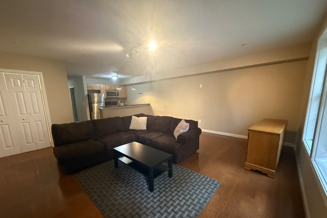 . - **NO BROKERS FEE!!** 3Bed/2Bath w/ LAUNDRY IN UNIT! HEAT&HOT WATER INCLU.! Avail. 9/1/26!! Apartments