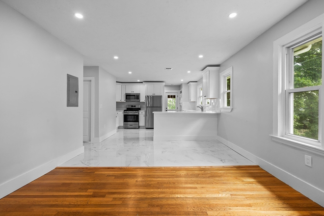 Kitchen/Living Area - BRAND NEW 6 bed 3 bath on Calumet !! Apartments