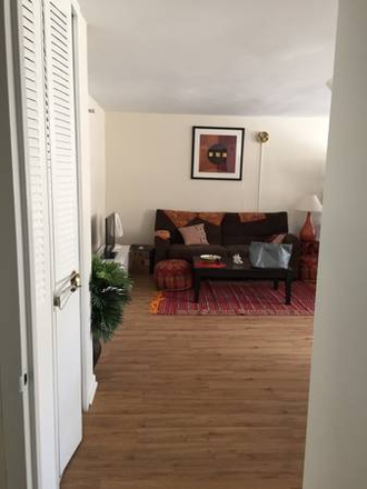 Bedroom/Lounge - Monroe House Condo, Convenient for The George Washington University.