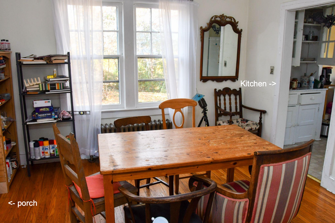 Dinning room - Room in Charming House with Garden–Linden Lane-Princeton