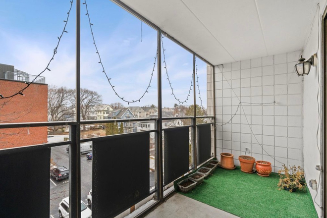 Porch - Wellington Condominiums