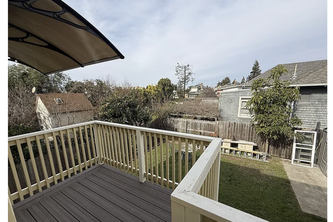 Deck - Need a 4th roommate in super cute, well-lit space! In-unit laundry and gas stove!