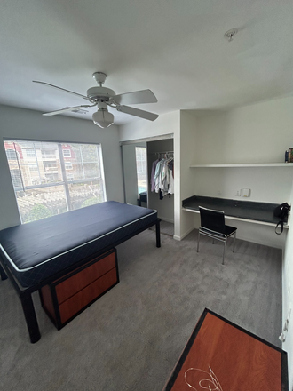 Bedroom - Campus Crossings