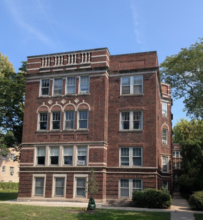 Outside Street View - Charming 1Bed/1Bath, Great Location near Campus