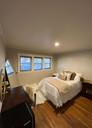 Bedroom - 1087 10th Street, house on the hill - private room for rent