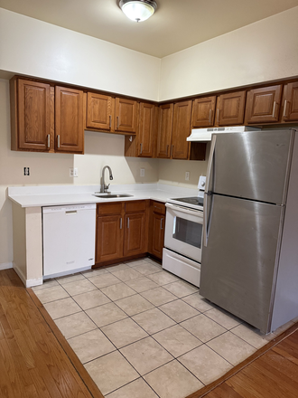 Kitchen - Spacious Apartment in Vibrant Reservoir Hill