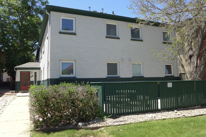 Outside Street View - Spacious Condo Unit Walking Distance to Campus