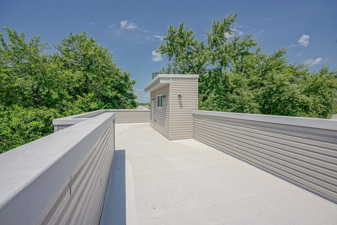 Roofdeck - 1940 N 18th St Unit 3 Apartments