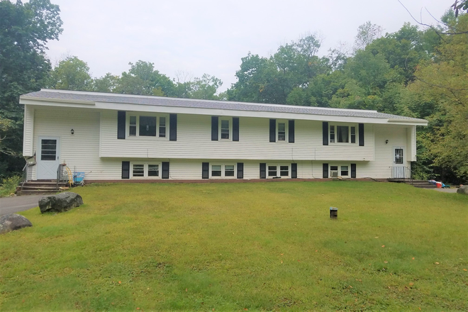 Exterior - 229-A Amherst Road - 3 Bedroom (Belchertown) Apartments