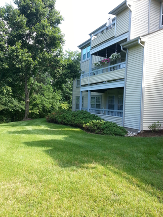 Exterior with porch - 2BR condo-Salem Ct-Princeton