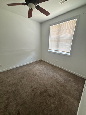 Available Bedroom - Roommate Wanted - Carleton Place Condo