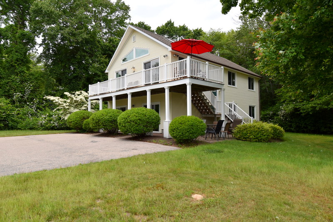 Front of House - 38 Bonnet Point Road Narragansett, RI House