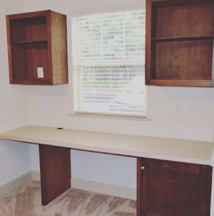 Desk in every Bedroom - Crawford Falls 4br / 4 Bath (1 stop to campus) Apartments