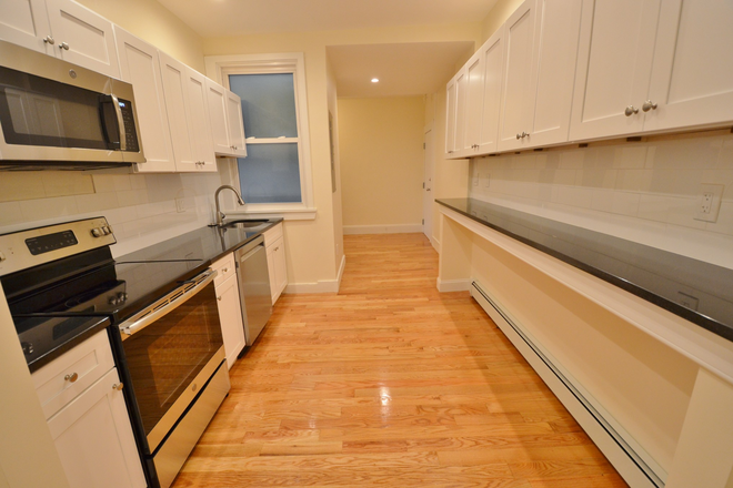 Kitchen - Gorgeous 4 Bed 2 Bath in Central Sq Cambridge - Available 9/1/26 Apartments