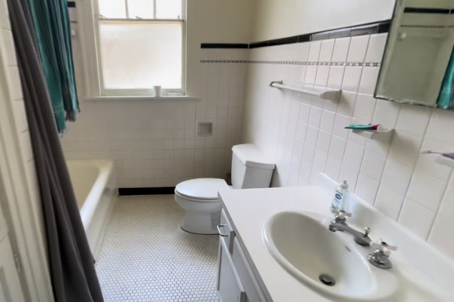 Bathroom - 4 bed 2 bath House close to campus on Broadway!