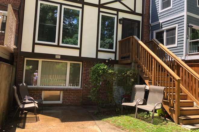back entrance of the house - 2-Bedroom apartment in a Historic Foxhall Village House (Only one bedroom available)