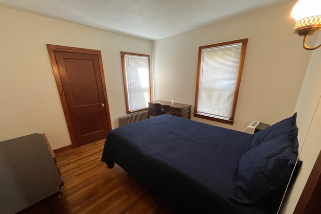 Photo - Quiet country home with 1 room available 1 mile from  south campus at UConn Storrs, CT.