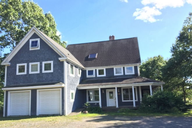 Front of House - 352 East Hadley Road, Unit 1