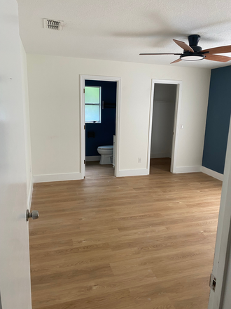 Bedroom - Looking for Roommate House