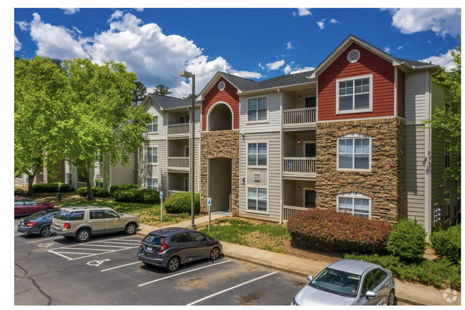 Apartment Building - Campus Crossings Spring Apartment All Utilities Included