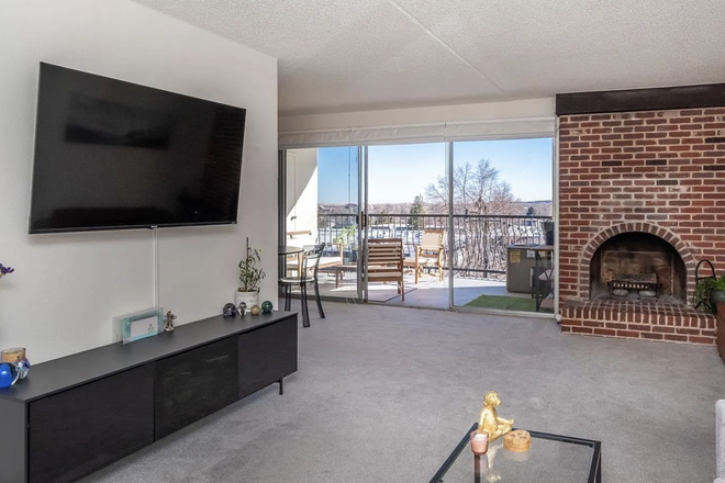 Living room - Spanish Towers Condo