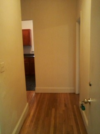 Hub Realty - Brookline, two bedroom with renovated kitchen in pristine building, parking space for rent Apartments