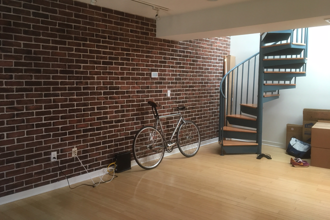 living room - 1BR Condo-Moore St-Princeton