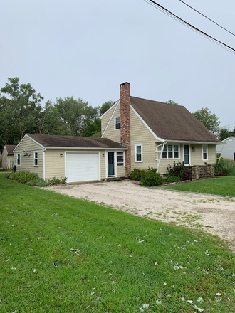 Exterior - 3 bedroom home near the beach in Charlestown