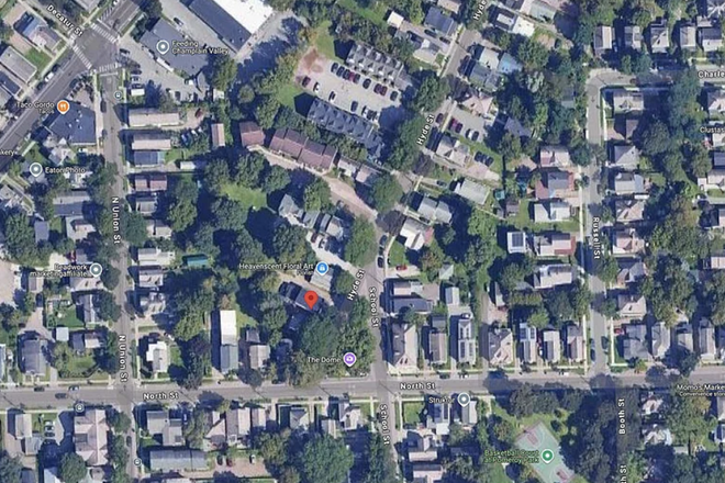 Location - Apartment close to campus