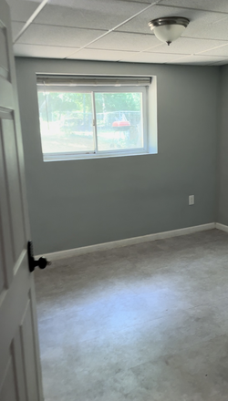 Bedroom - 1BR available in shared house - Walking Distance to Campus