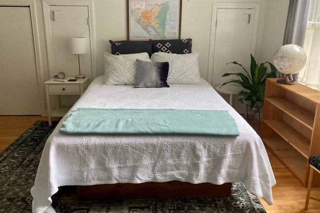 bedroom - Spring 2026 semester!  Quiet furnished room with private bath, one block from campus. All utilities. House