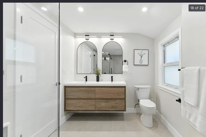 Bathroom (sink) - Room w/ Private Bathroom in Modern, Newly Renovated 4 Bedroom House