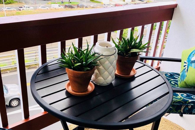 Lanai 2 - 3 Bed/3 Bath Townhouse in Maikiki