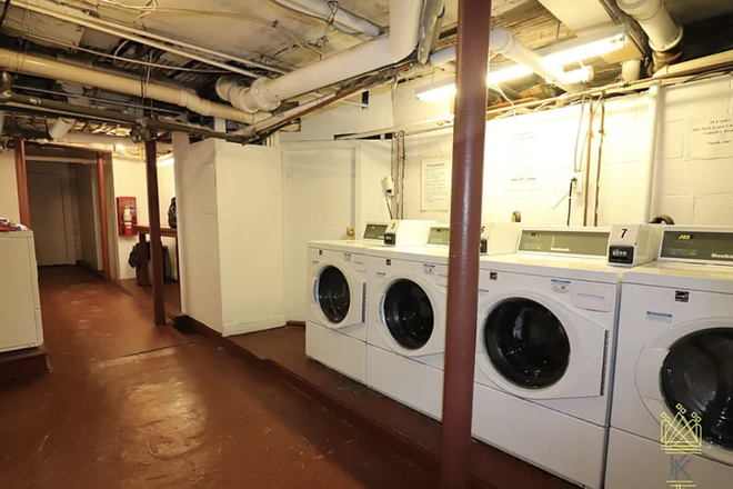 Laundry Room - Apartment next to Boston College