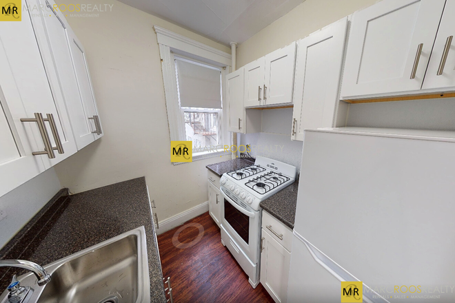 x - Boylston St Studio Fenway Apartments